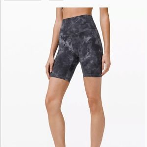 lululemon size 2 biker shorts.